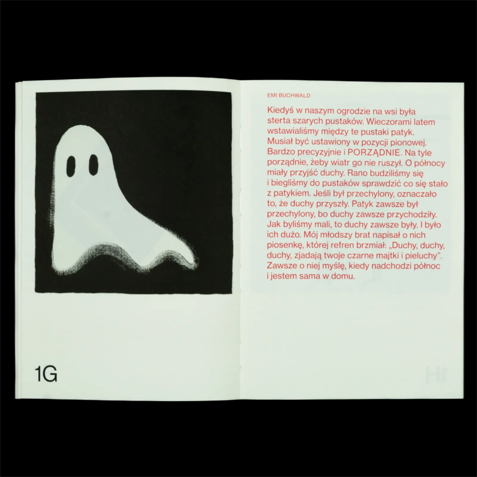 Rozkładówka z symbolem ducha na lewej stronie i tekstem na prawej